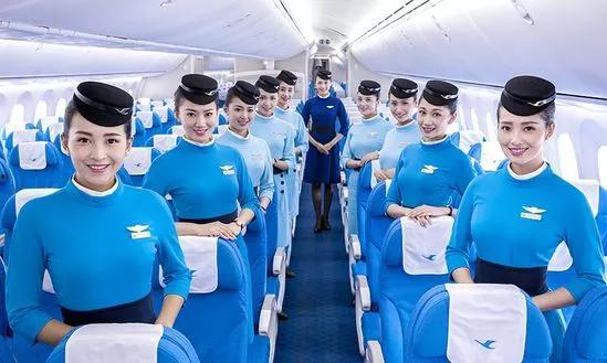 英国爆料空乘事件视频,揭秘机上服务背后的真相  第3张